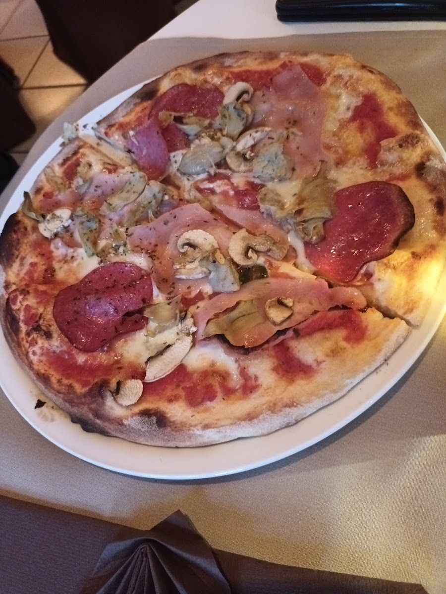 Schutzenhaus Urbach Ristorante Pizzeria Da Francesco-4